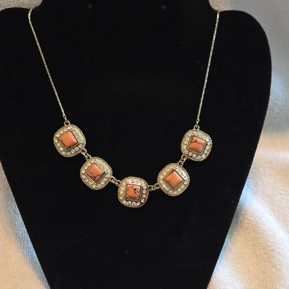 20" Elegant Gold and Coral Necklace